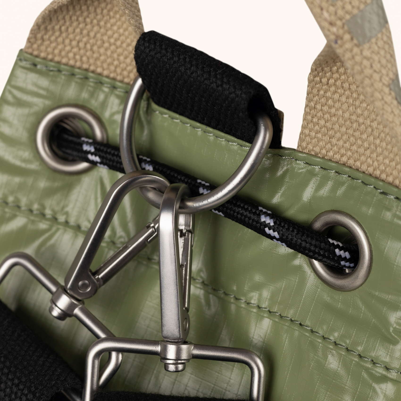 9L Adaptable Drawstring Backpack Khaki | DEEP RECYCLED DRAWSTRING