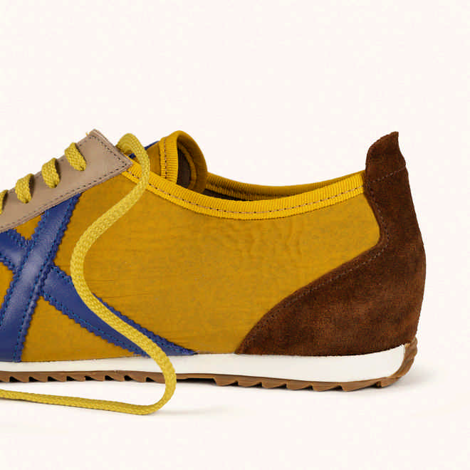 Buy the MUNICH OSAKA at the official MUNICH® Sports store.