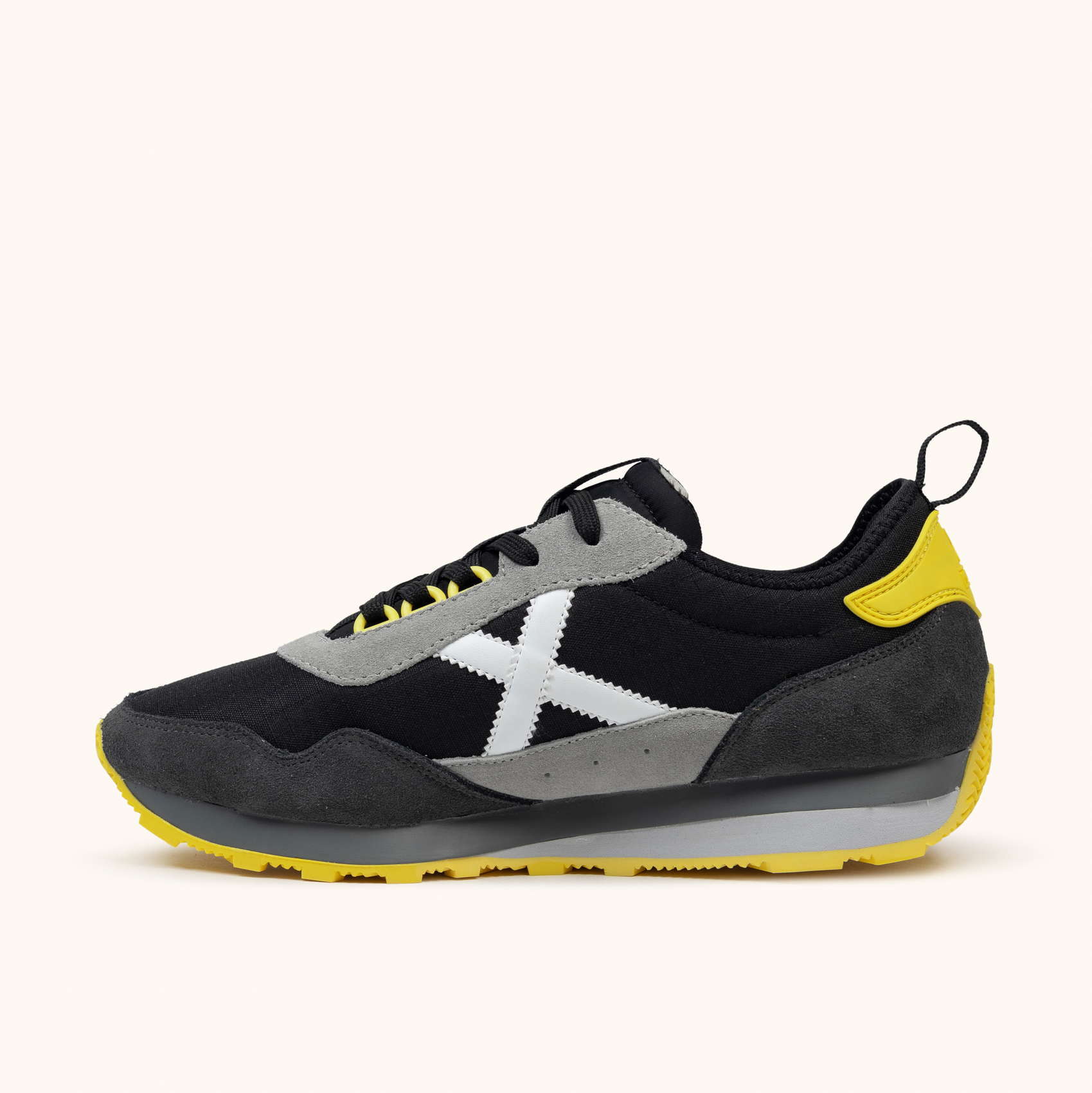 Munich UM Scarpe Sportive Uomo - Colore Giallo, Tomaia In Pelle, Tacco Piatto