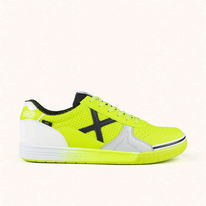 Perforated fluor yellow futsal shoes | MUNICH G-3 474