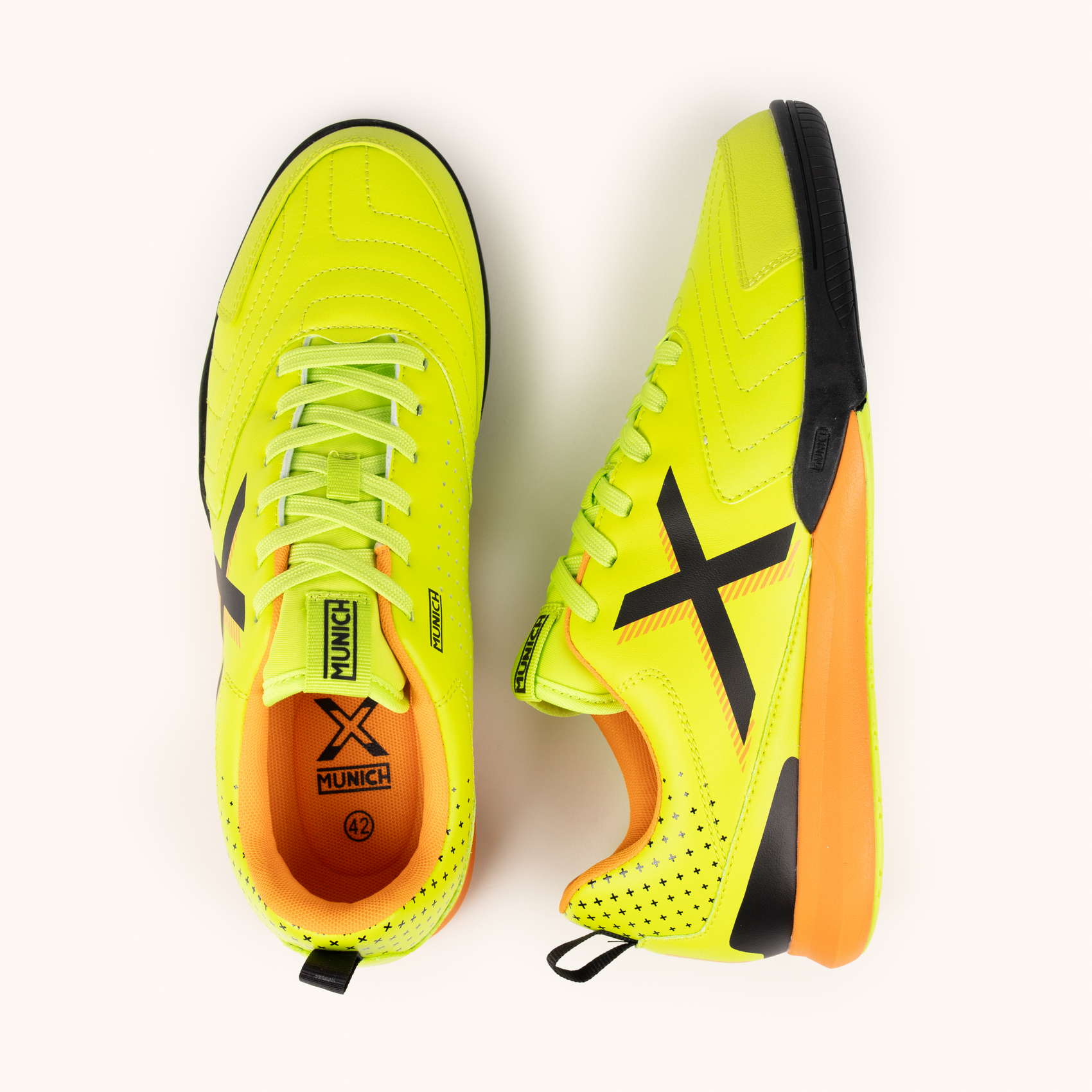 Professional indoor football shoes neon yellow | MUNICH RONDITO 15