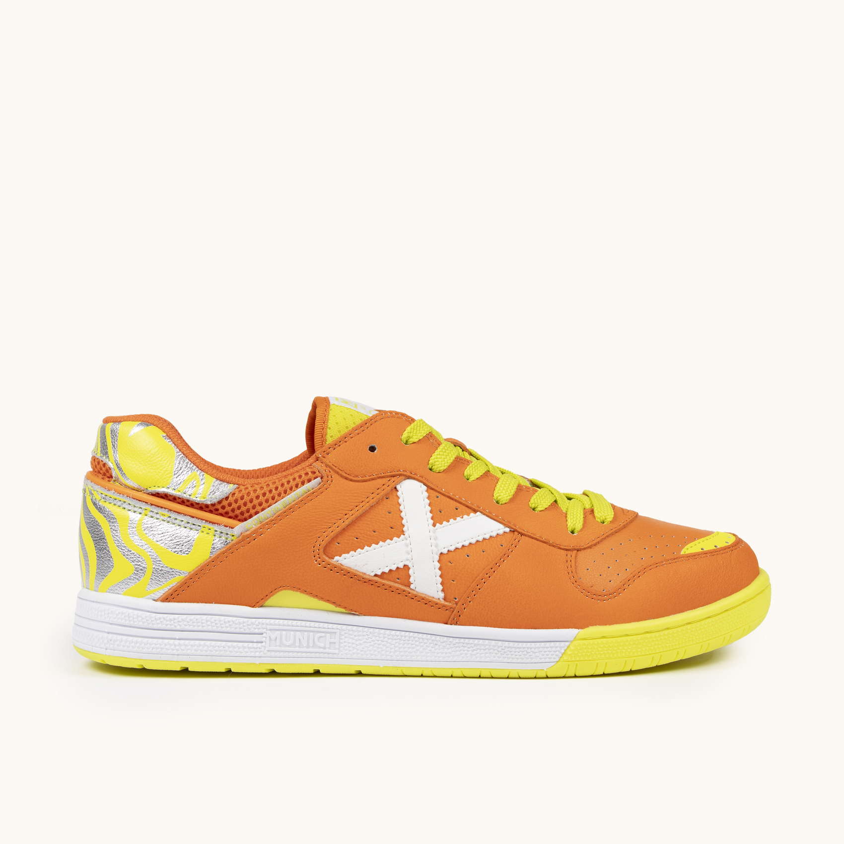 Professional White and Yellow Futsal Sneakers | MUNICH CONTINENTAL