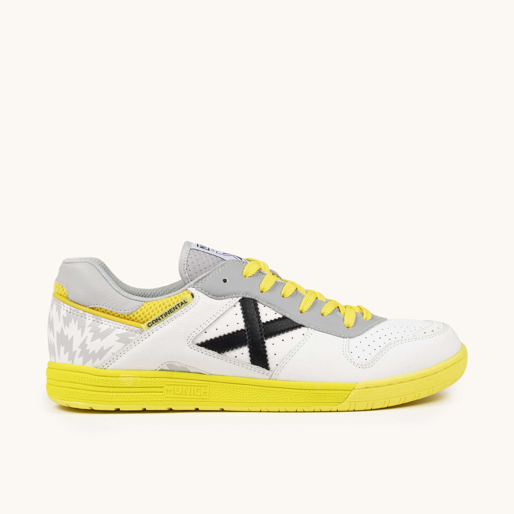 Munich Continental 971 | Professional Indoor Football Shoes