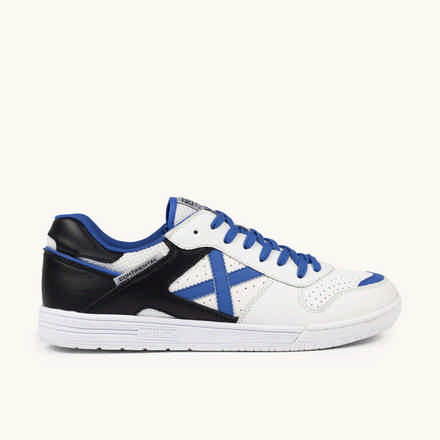 White and Red Leather Futsal Sneakers | MUNICH CONTINENTAL V2 70