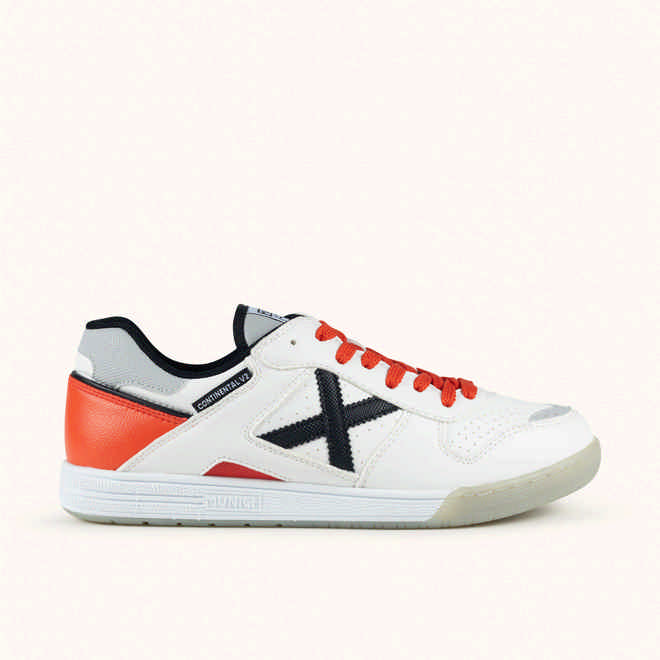 ⛌ MUNICH Continental V2: Technical Futsal Shoes