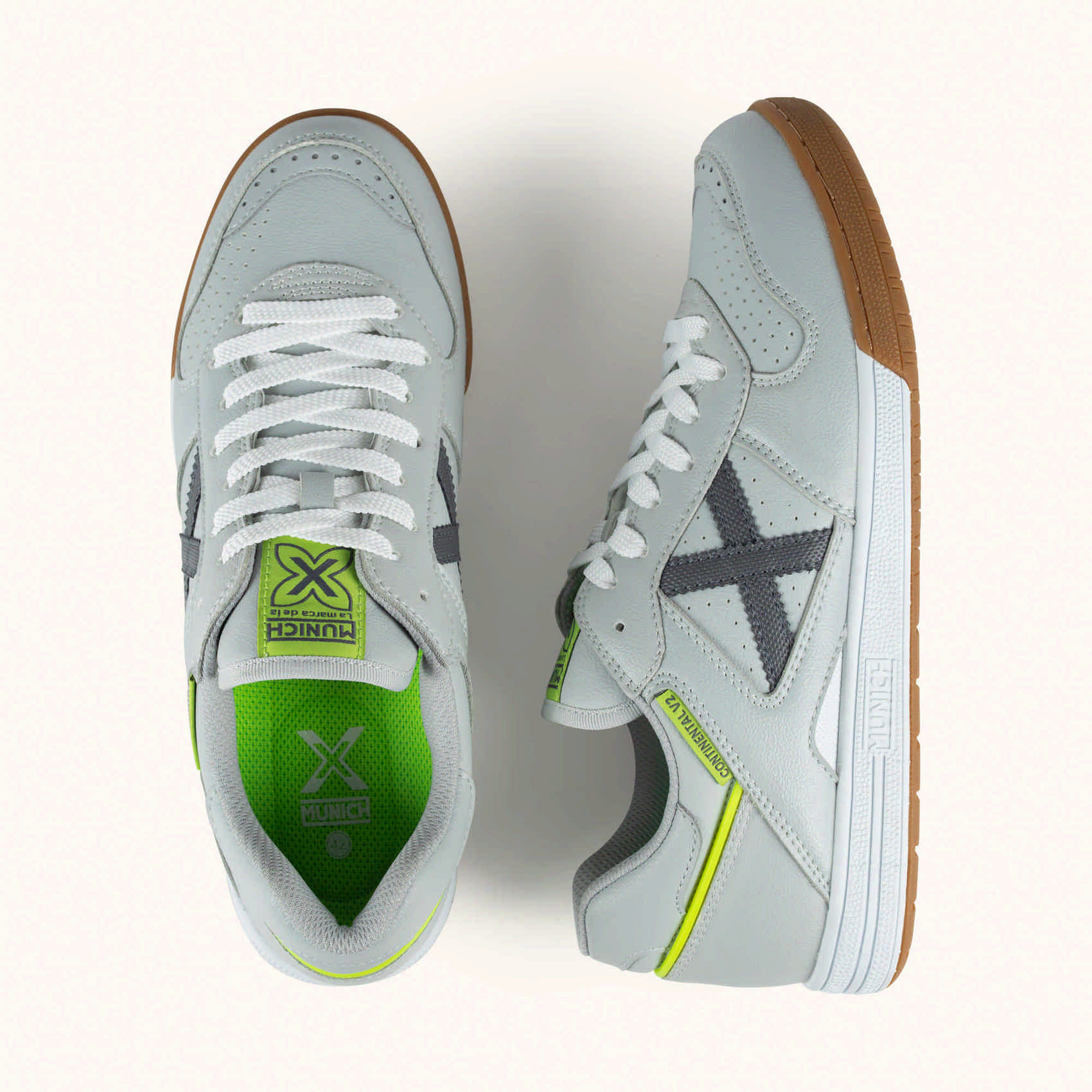 Grey leather futsal shoes with high resistance | MUNICH