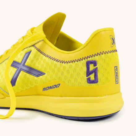 Professional Multicolor Indoor Football Sneakers | MUNICH RONDO 21