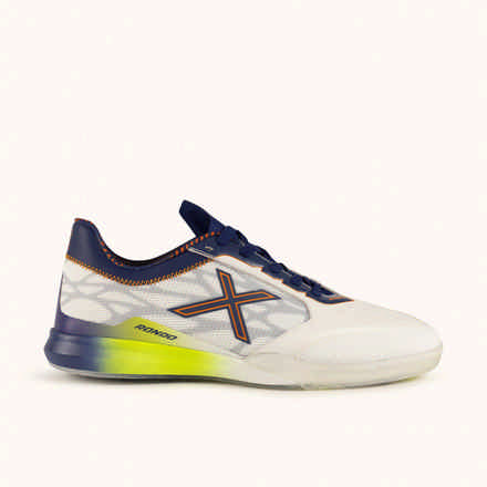 Professional futsal shoes for court play | MUNICH RONDO