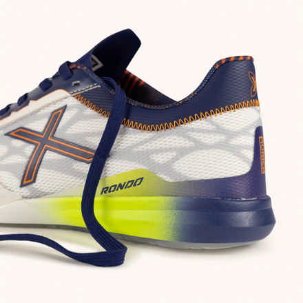 Professional futsal shoes for court play | MUNICH RONDO