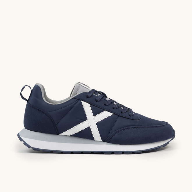 Navy Blue and White Retro Running Sneakers | MUNICH RUSH 01