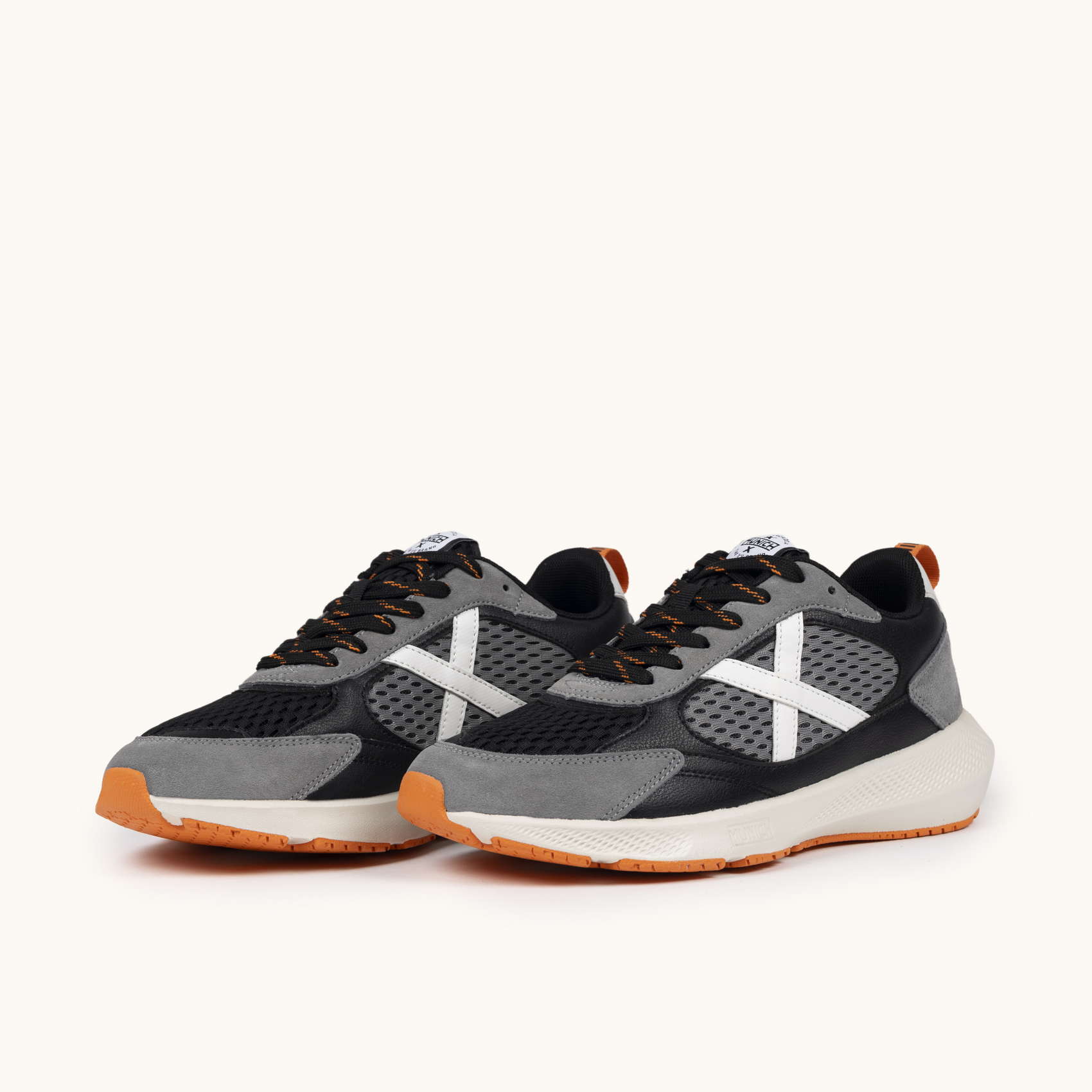Munic Loop Sneakers Lifestyle Gris y Negro de Ante | MUNICH LOOP 05