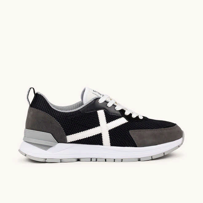 Munich Kava | Sneaker Uomo Nera e Giallo | Stile Outdoor - Grimandi