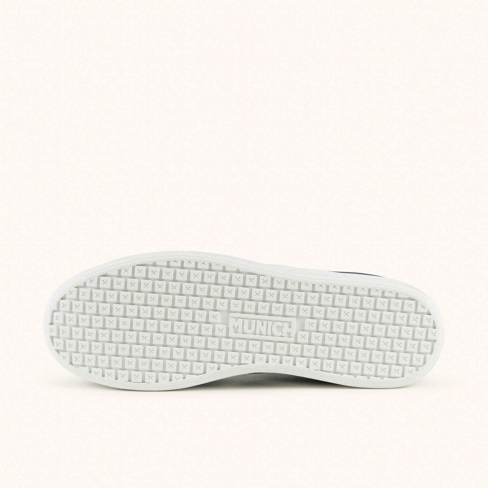 Urban Minimalism and Street Essence Sneakers Men and Women