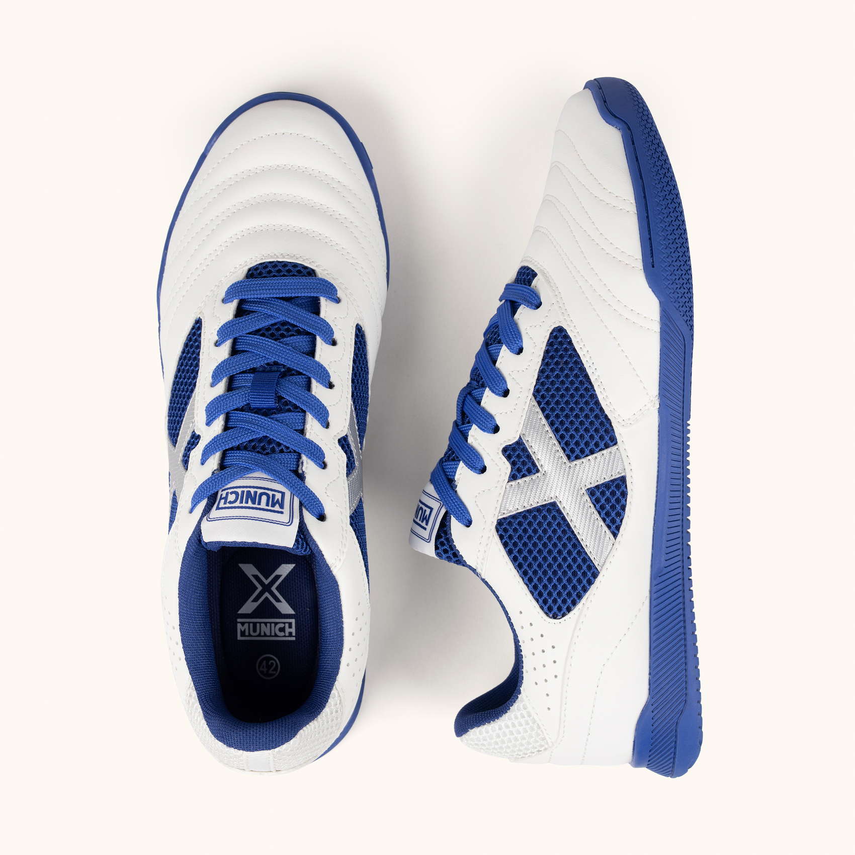 White Indoor Football Sneakers with Toe Reinforcement | MUNICH