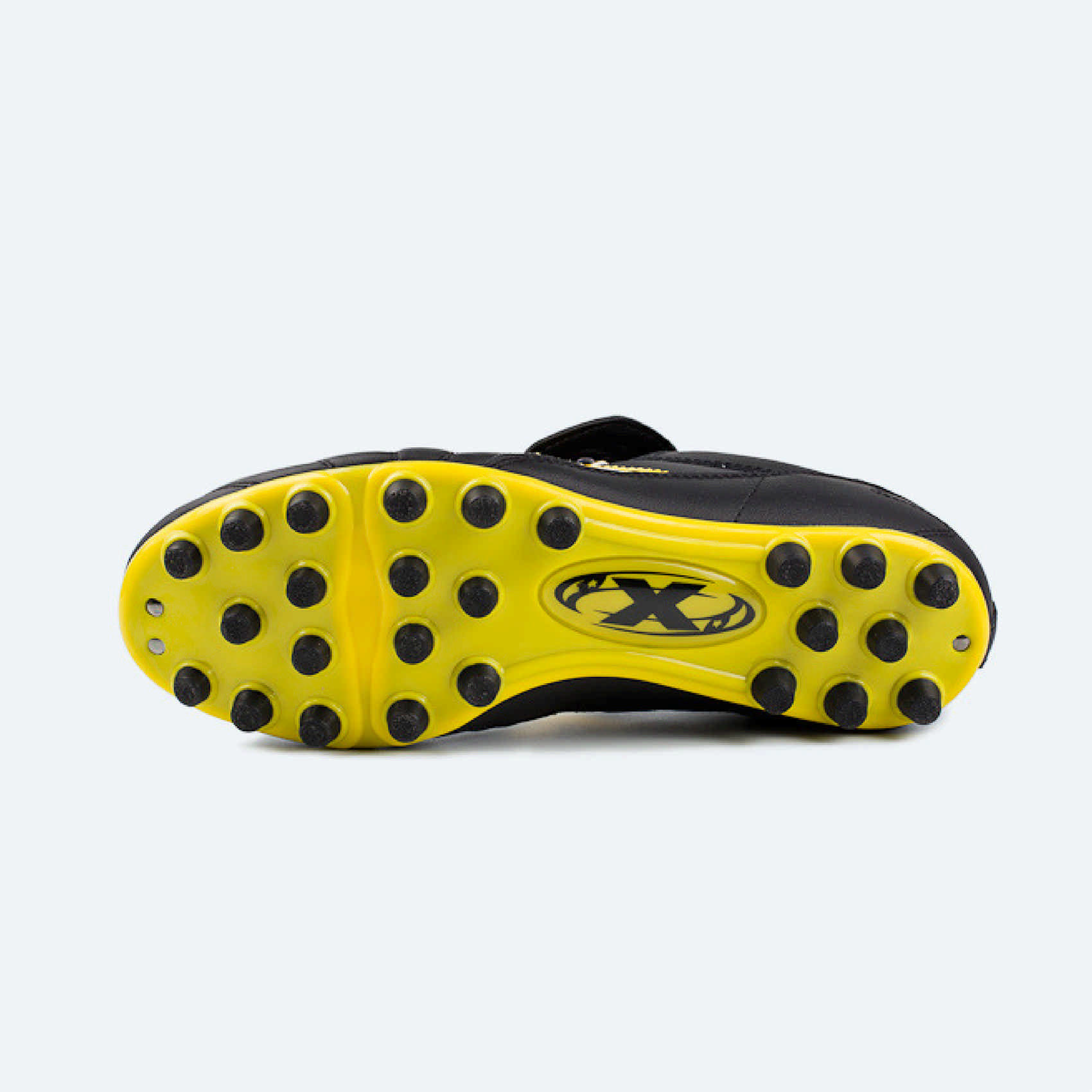 Classic Black and Yellow Leather Football Boots | MUNICH MUNDIAL U25