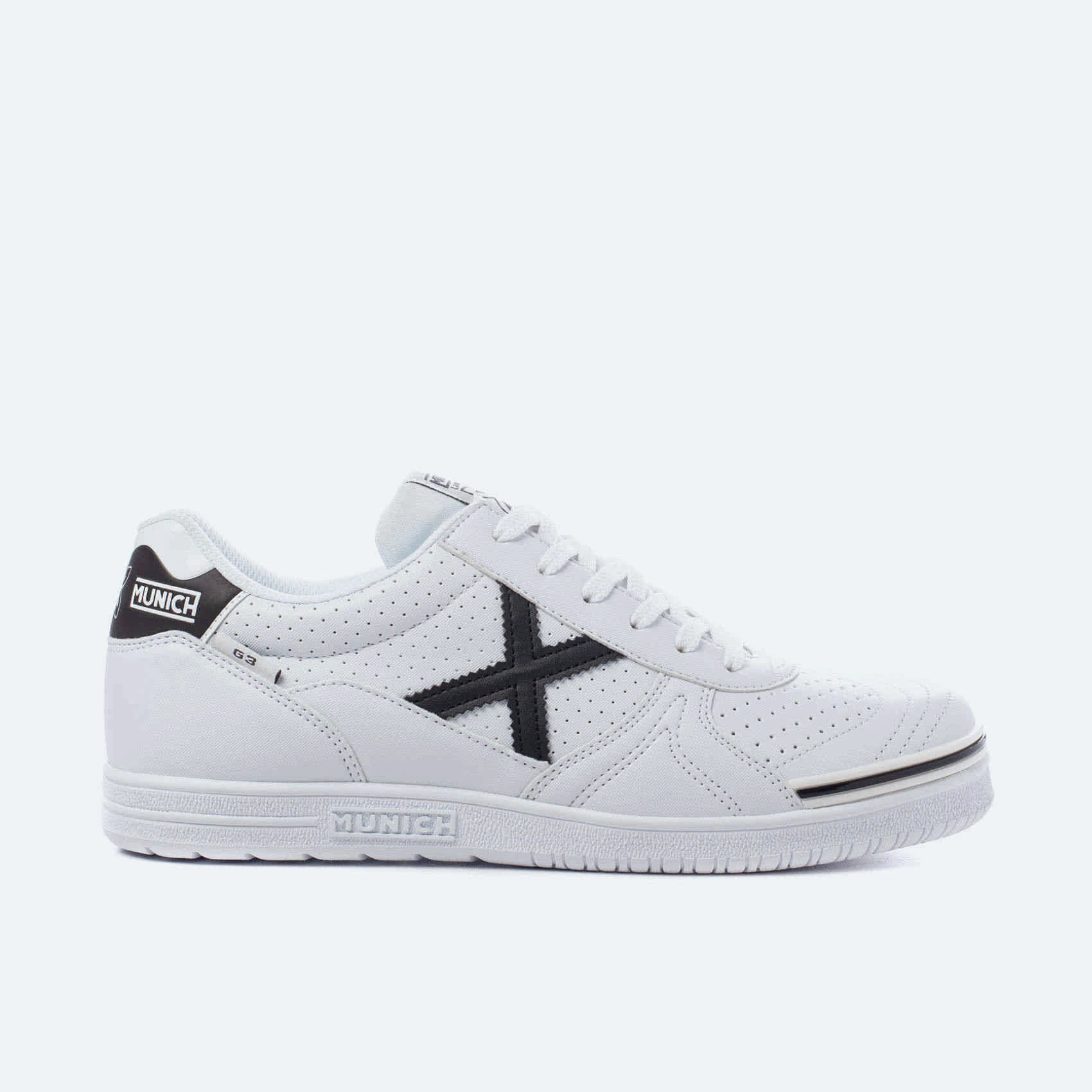 Technical Indoor Football Shoes White and Black | MUNICH G3 PROFIT 07