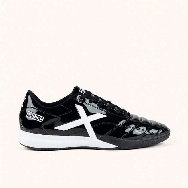 Buy MUNICH M39 at MUNICHSports.com. MUNICH® Sports Official Store.